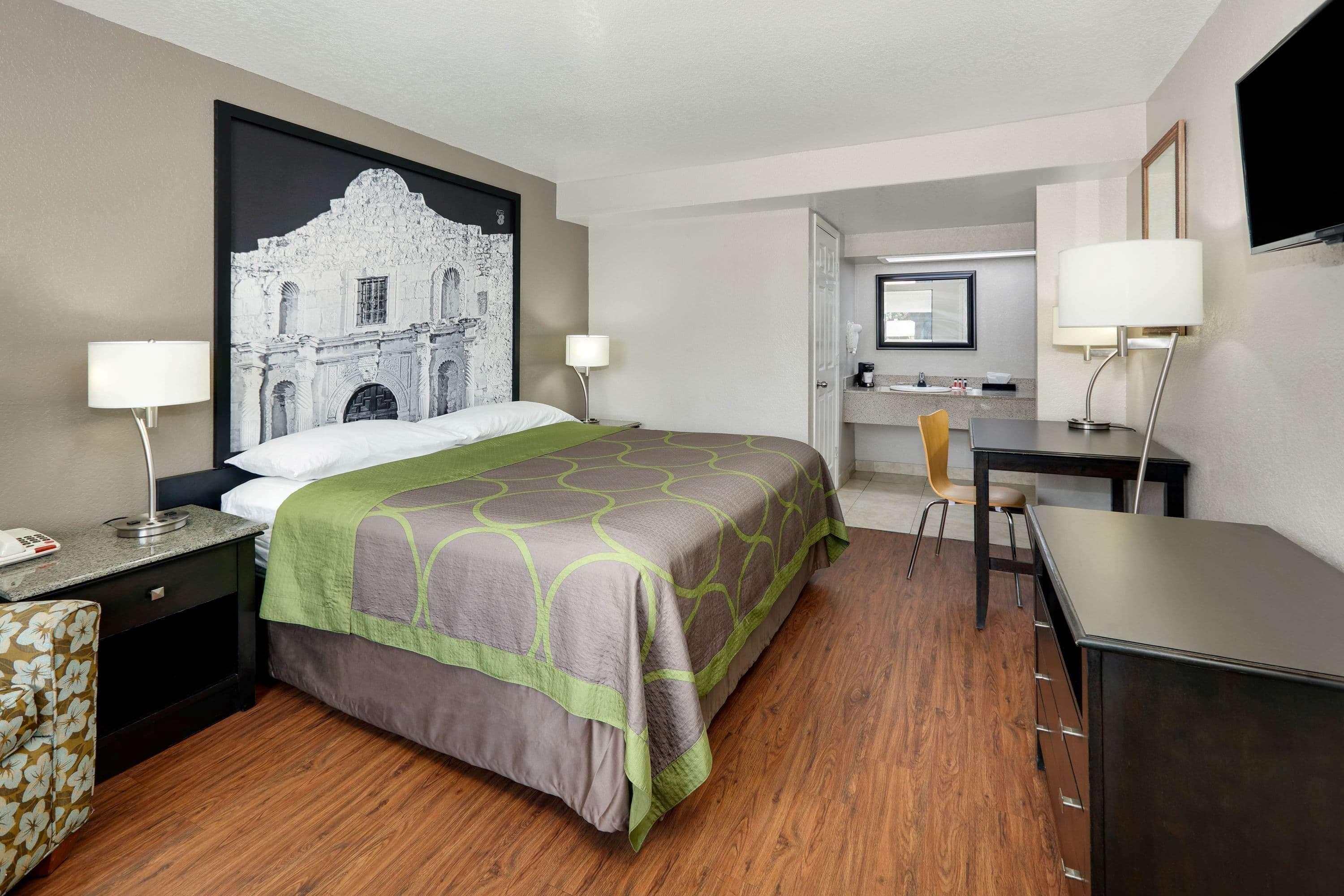 Super 8 By Wyndham San Antonio Pearl District Downtown Motel Kültér fotó