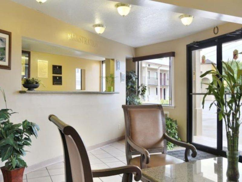 Super 8 By Wyndham San Antonio Pearl District Downtown Motel Kültér fotó